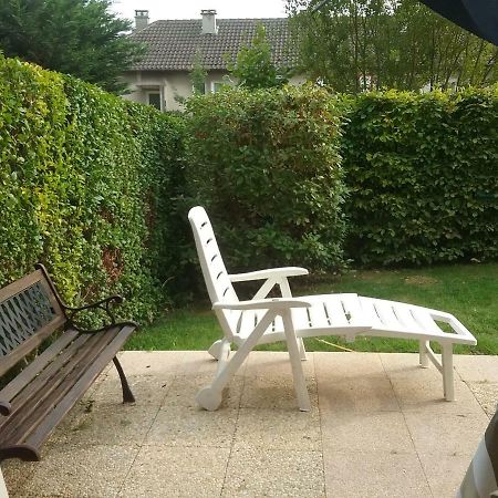 Appartement Proche Mer Avec Jardin Ensoleille Houlgate Exterior foto