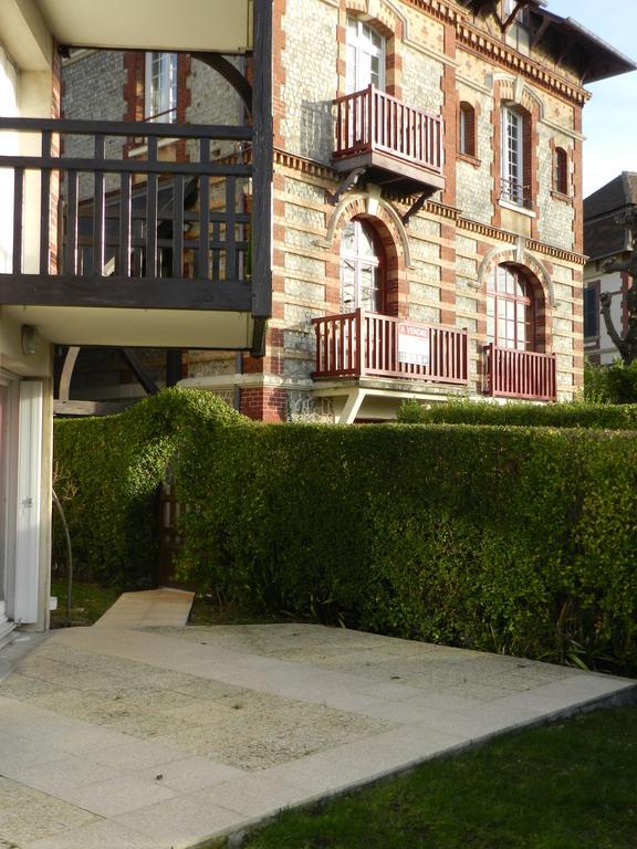 Appartement Proche Mer Avec Jardin Ensoleille Houlgate Exterior foto